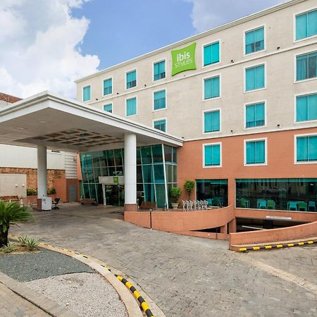 Hotel Ibis Styles Manaos Extérieur photo